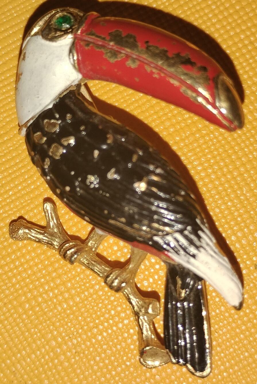 Vintage 1960s–70s Gerry’s Toucan Bird Enamel Brooch